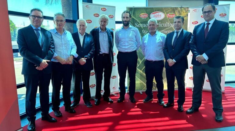 El Ministro de Economía, Comercio y Empresa D. Carlos Cuerpo Caballero visita la fábrica de Apis en Mérida